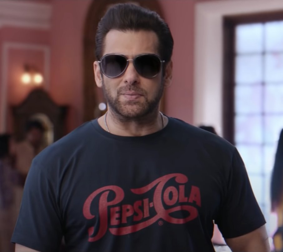 ChotusaMew's tweet photo. I just want #PratikSehajpal to do this #PepsiAD after 20 years.

@PepsiIndia sunaa? make it happen.
🔗: https://t.co/aje8SEtxCl
#PratikFam #TimelessSwag https://t.co/ZogbKZHHxN