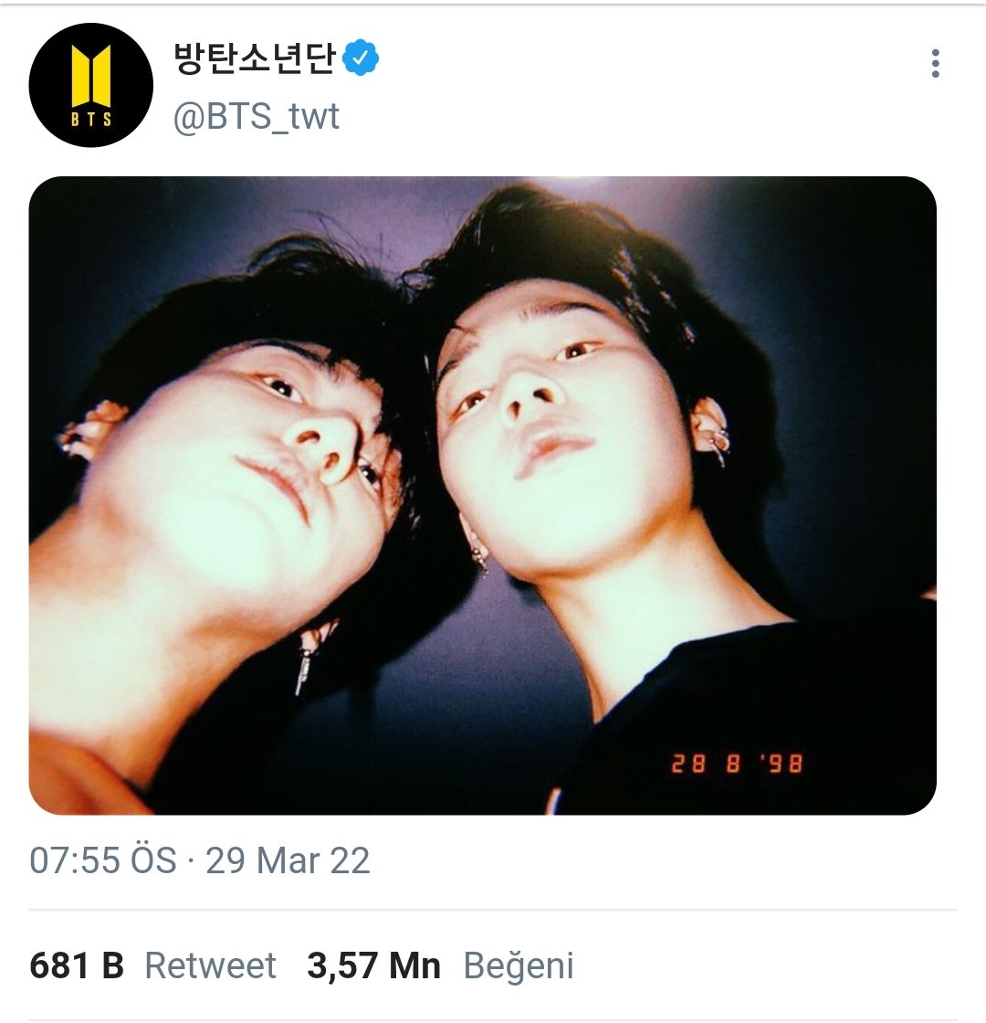 sugaplane's tweet photo. 367 | sonsuzluk burada basladi. 

arkadaslar hepinizi cok seviyorum 😭 yeni auda gorusuruz bunu bitirmek zorundaydim cunku aklima yazacak pek bir sey gelmemeye baslamisti umarim severek okumussunuzdur 💜 https://t.co/0qddTQ2rHM