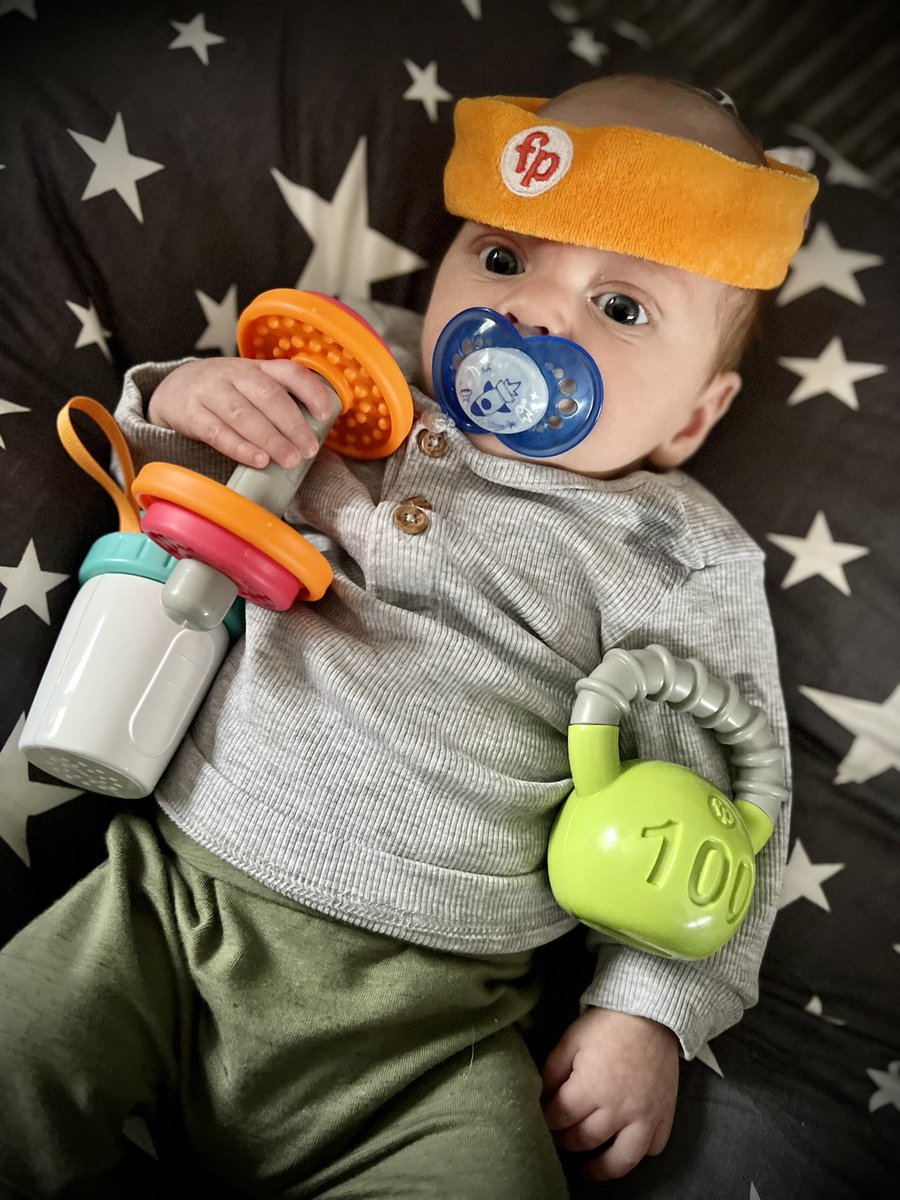This is Harley he is 9 weeks into his 12 week bulk
On pure protein and is completely natty. Hitting a push pull legs split with heavy complex carbs 
We are going going to start his cut at around 16wks to see what this monster is hiding under the winter blanket
#baby #bulk #gymrat
