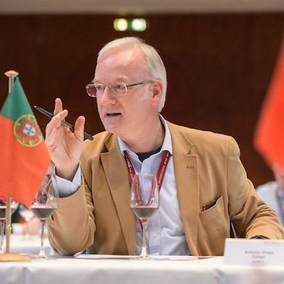 med-gold (@medgold_h2020) on Twitter photo Sogrape R&D chief <a href="/antonioargraca/">Antonio Graça</a> reveals details of MED-GOLD in an exclusive interview...
👉Wine Joins Forces With Olives and Wheat to Counter Climate Change | Meiningers Wine Business International wine-business-international.com/wine/analysis/… Sogrape R&D chief <a href="/antonioargraca/">Antonio Graça</a> reveals details of MED-GOLD in an exclusive interview...
👉Wine Joins Forces With Olives and Wheat to Counter Climate Change | Meiningers Wine Business International wine-business-international.com/wine/analysis/…