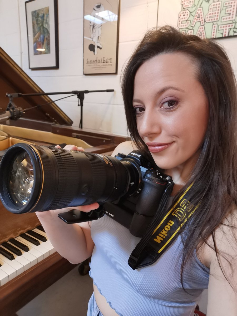 I miss you so much, everything about you, you run through my mind all the time. Your shutter speed, the curve of your lens, how I know exactly how and when to push your buttons... 😭💔