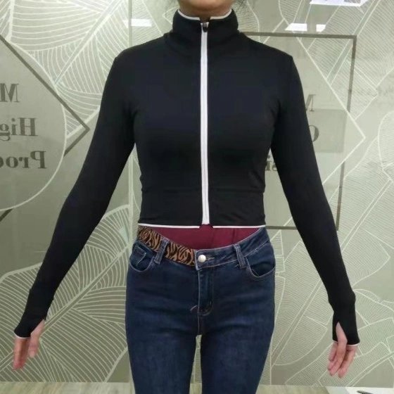 PixelFacePins's tweet photo. I really gotta stop being so scared of Twitter 😅🙈 so hey! Here's a new piece that will be available for pre-order on my website this Friday! I'm beyond excited for this "Destroy" crop jacket! #demonslayer #anime #cosplay #cosplaygear #casualcosplay #manga https://t.co/Z98qR6FOg0
