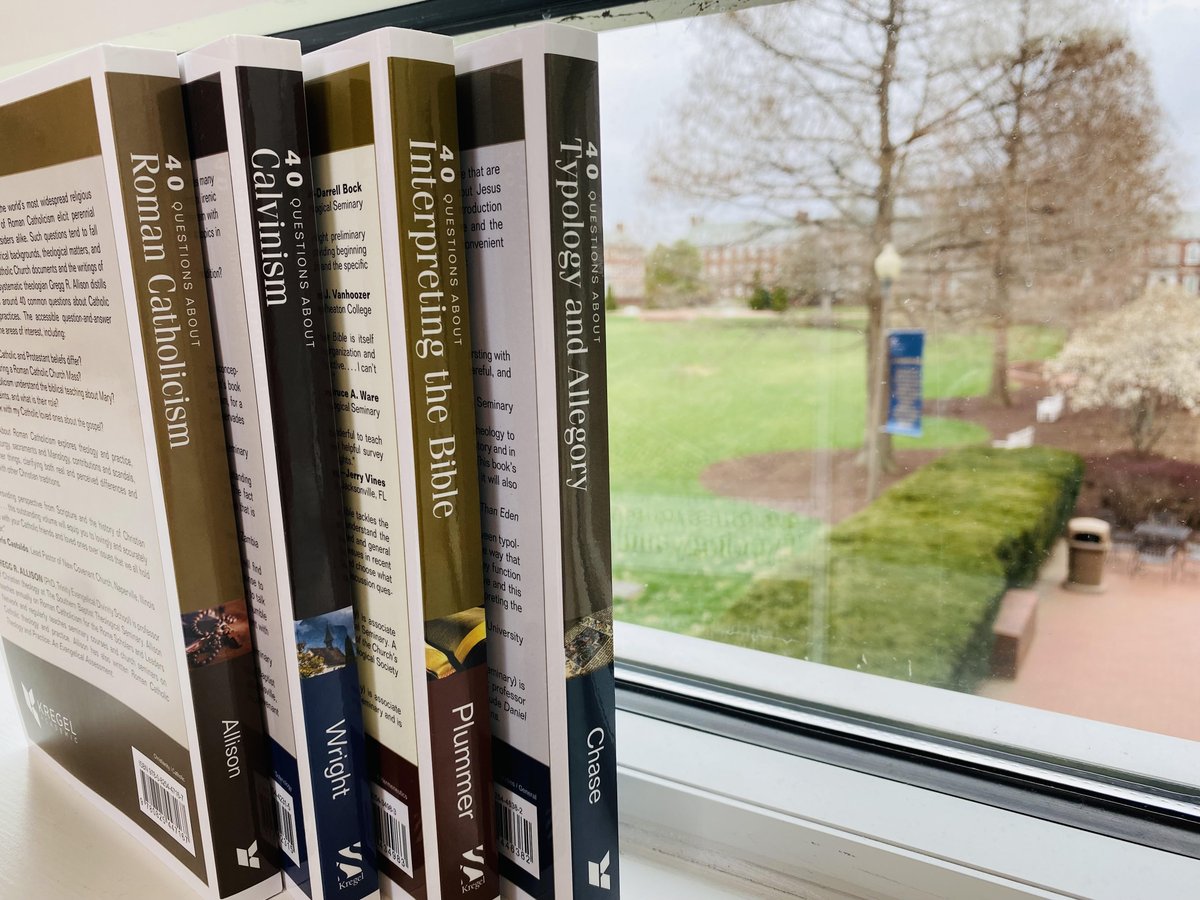 SBTSadmissions's tweet photo. We're thankful for @KregelAcademic and their partnership with us during #SBTSMadness!

RT to win a bundle of their 40 Questions series featuring @SBTS faculty. 🙌📚🏀👀 https://t.co/XajDlOjR6K