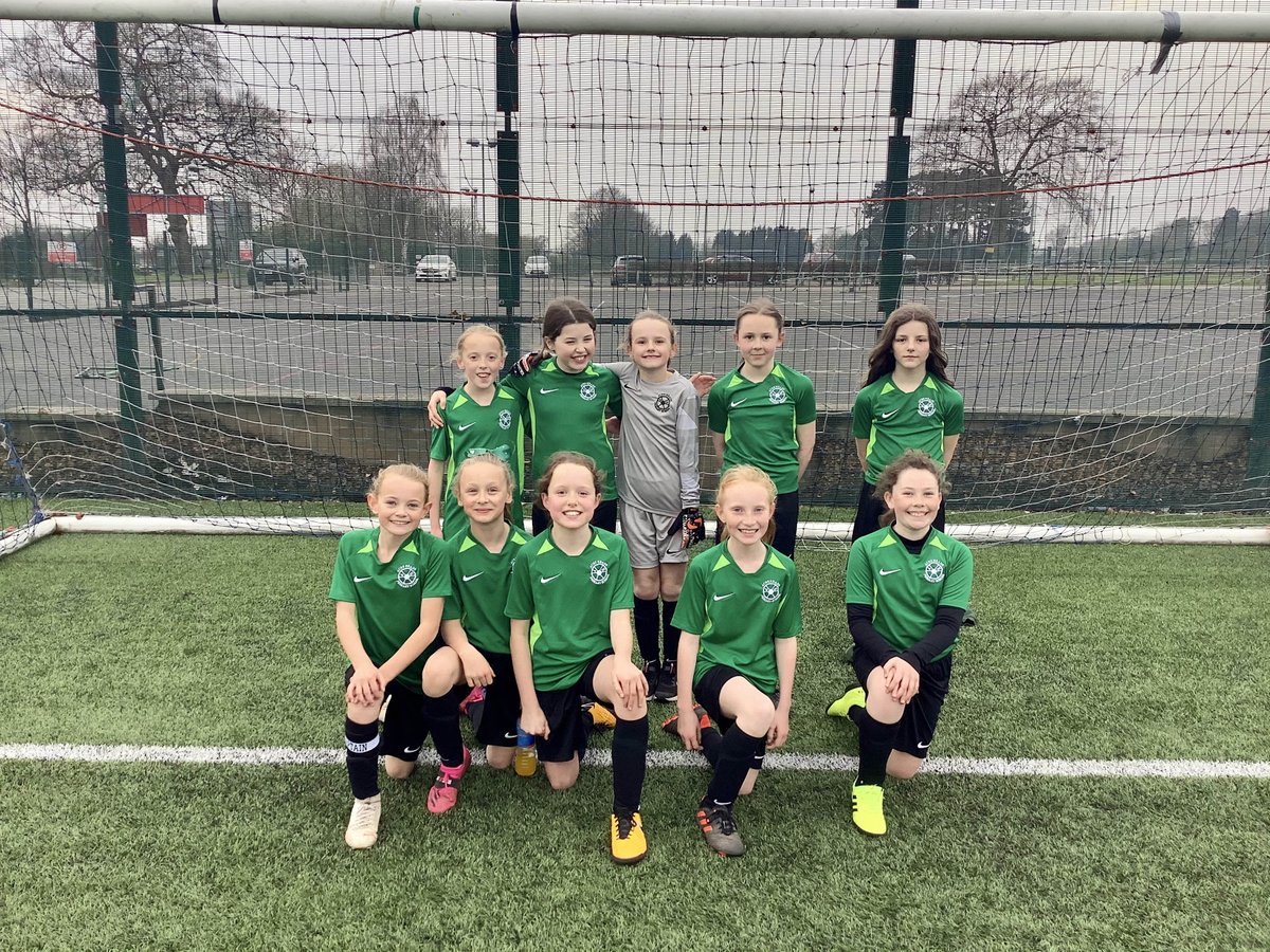 Acreheads7ST's tweet photo. Fabulous performance from the Year 5 and 6 Girls Football team this evening. Playing against Brough at South Hunsley School they drew the first game 2-2 winning the second 3-0 #acreheads #girlsfootball 🙌🏻👏🏻🤩🥇⚽️🥅 https://t.co/MRGknIffWT