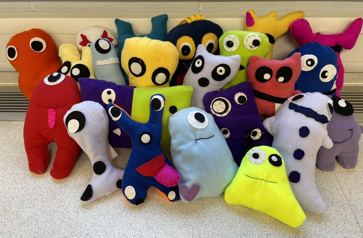 MrsWoodTextiles's tweet photo. First batch of Worry Monsters finished- today- Well Done 7X4 🙌👏🙌 @SummerhillSch  #summerhillsuccess https://t.co/MTGOREX2MU
