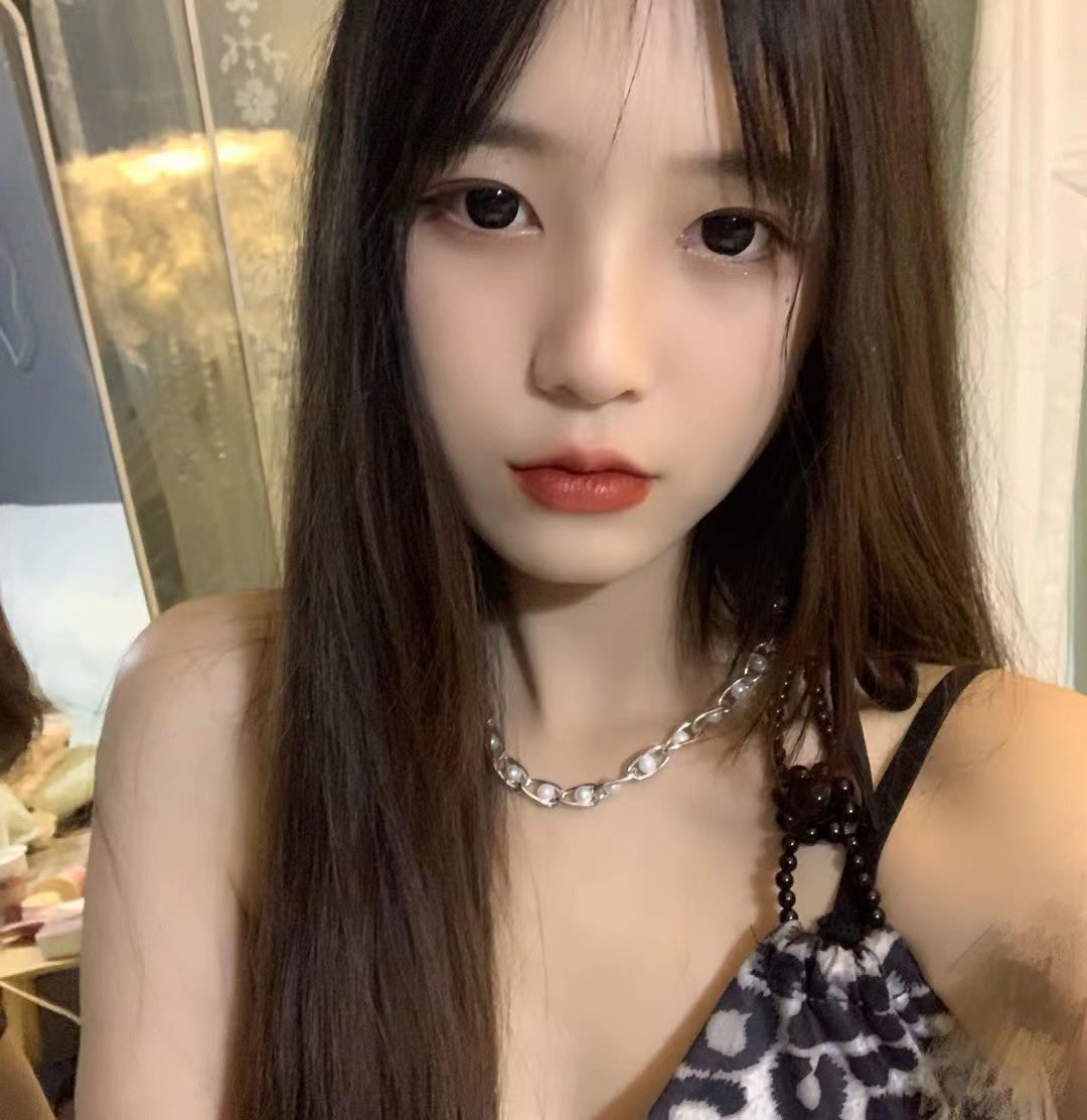 wangchangz1's tweet photo. 怎么���呢 真的太有女朋友的感觉了 人照一致 态度蛮温柔的，可能看本人年纪也不大，就很配合 真的非常非常嫩 抱着身体跟水一样，浑身都在发烫的感觉
#学生 #学生萝莉 #学生兼职 #学生包养 #学生资源 #学生制服 #学生党 #长沙 #长沙约炮 #长沙兼职 #长沙外围 #长沙学生妹兼职 #长沙约拍 #长沙修车 https://t.co/hy1SBfoQ7M