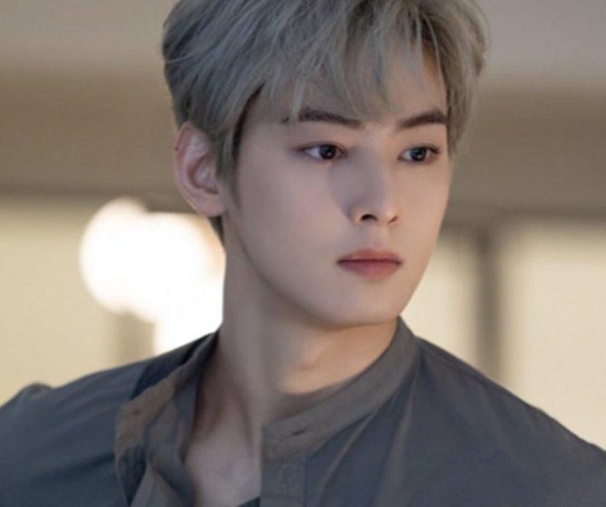 WORLDMUSICAWARD's tweet photo. #Astro's gorgeous Singer, Actor &amp; model, #ChaEunWoo, turns 25 (26 in Korea) and trends at #1 WORLDWIDE with #밝게빛날_은우의_26번째_봄 (#Brightly shining_Eunwoo's _26th_Spring)!💪👨‍🎤🎂2️⃣5️⃣💥🥇🌎🔥🎈🎀🎉🌙👑💙
HAPPY EUNWOO DAY
#밝게빛날_은우의_26번째_봄 
#CHAEUNWOO #ASTRO https://t.co/X3sLS2xqvN