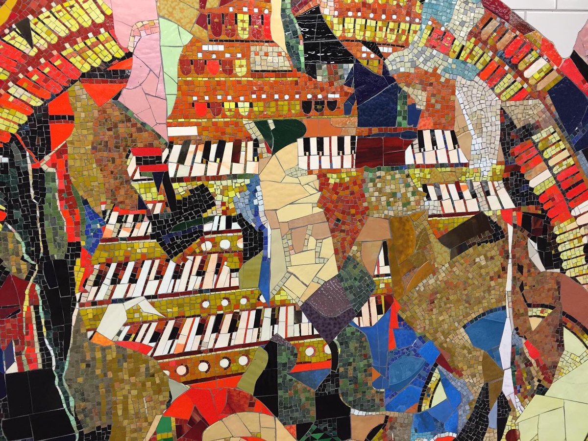MTAArtsDesign's tweet photo. #PianoDay takes place on the 88th day of the year in keeping with the instrument’s number of keys. Equal parts string &amp; percussion, the energy and joy of the #piano enlivens the DeKalb Ave Station through Stephen T. Johnson’s “Dekalb Improvisation,” while nodding to DTBK history. https://t.co/o4vnzGiYAW