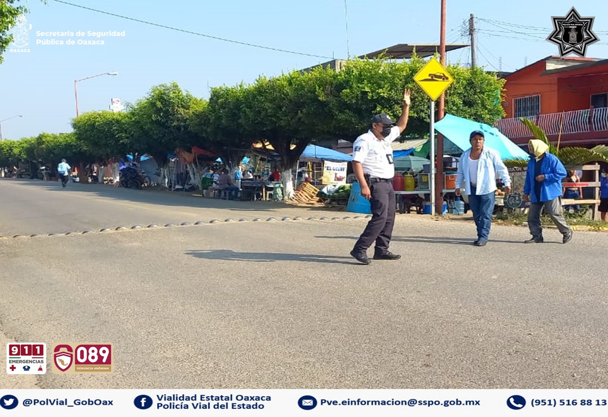 PolVial_GobOax's tweet photo. #ElPeatónEsPrimero #Respetelo
✅ Garantizamos la seguridad vial del peatón.
👉🏻 Conductor disminuya su velocidad, respete las normas y reglas de tránsito.
🔹 Ceda el paso al peatón.
#EviteAccidentes #MaríaLombardo #Istmo #Oaxaca https://t.co/fydzykQRIU