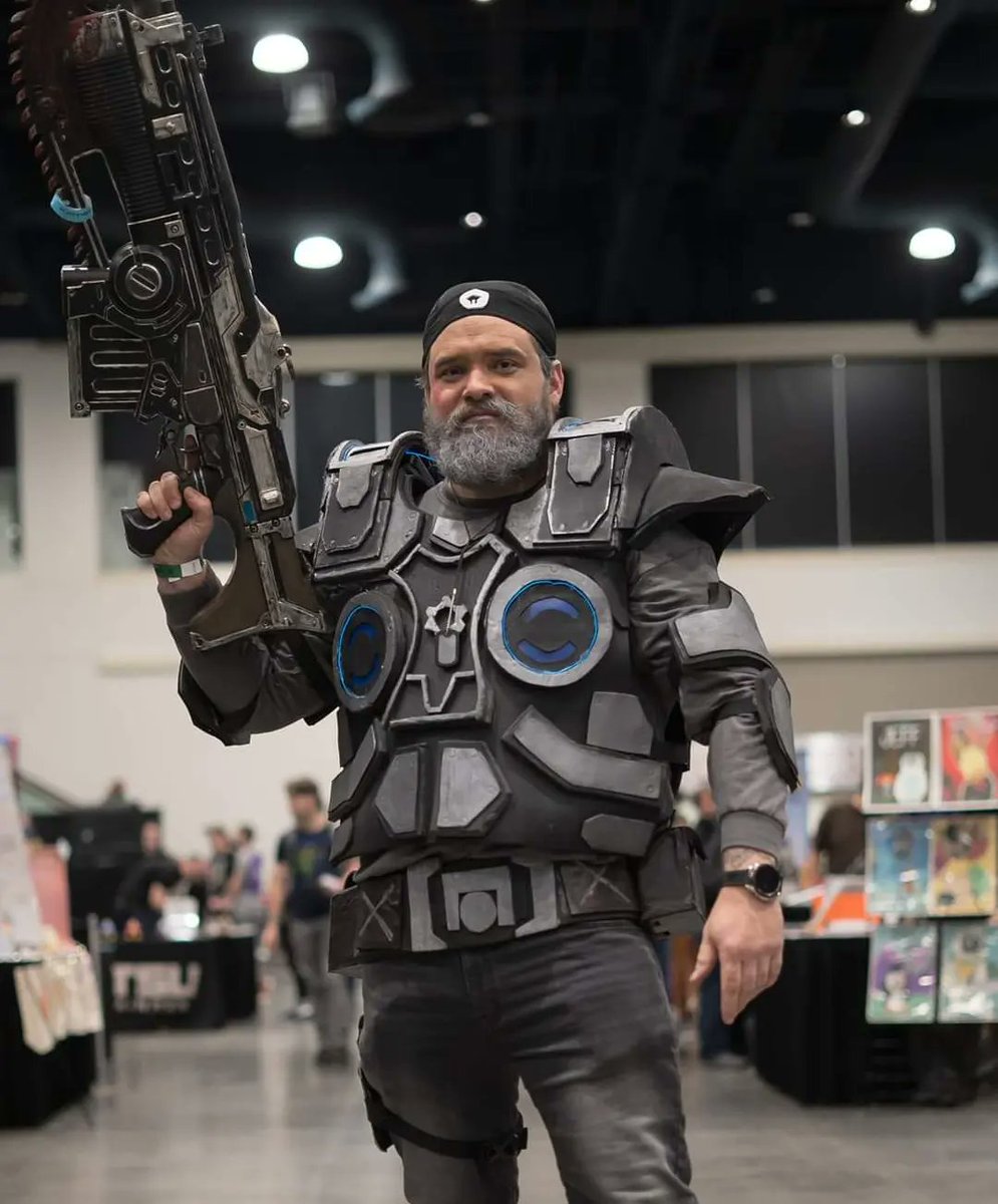 Bearded Axe Cosplay tweet media