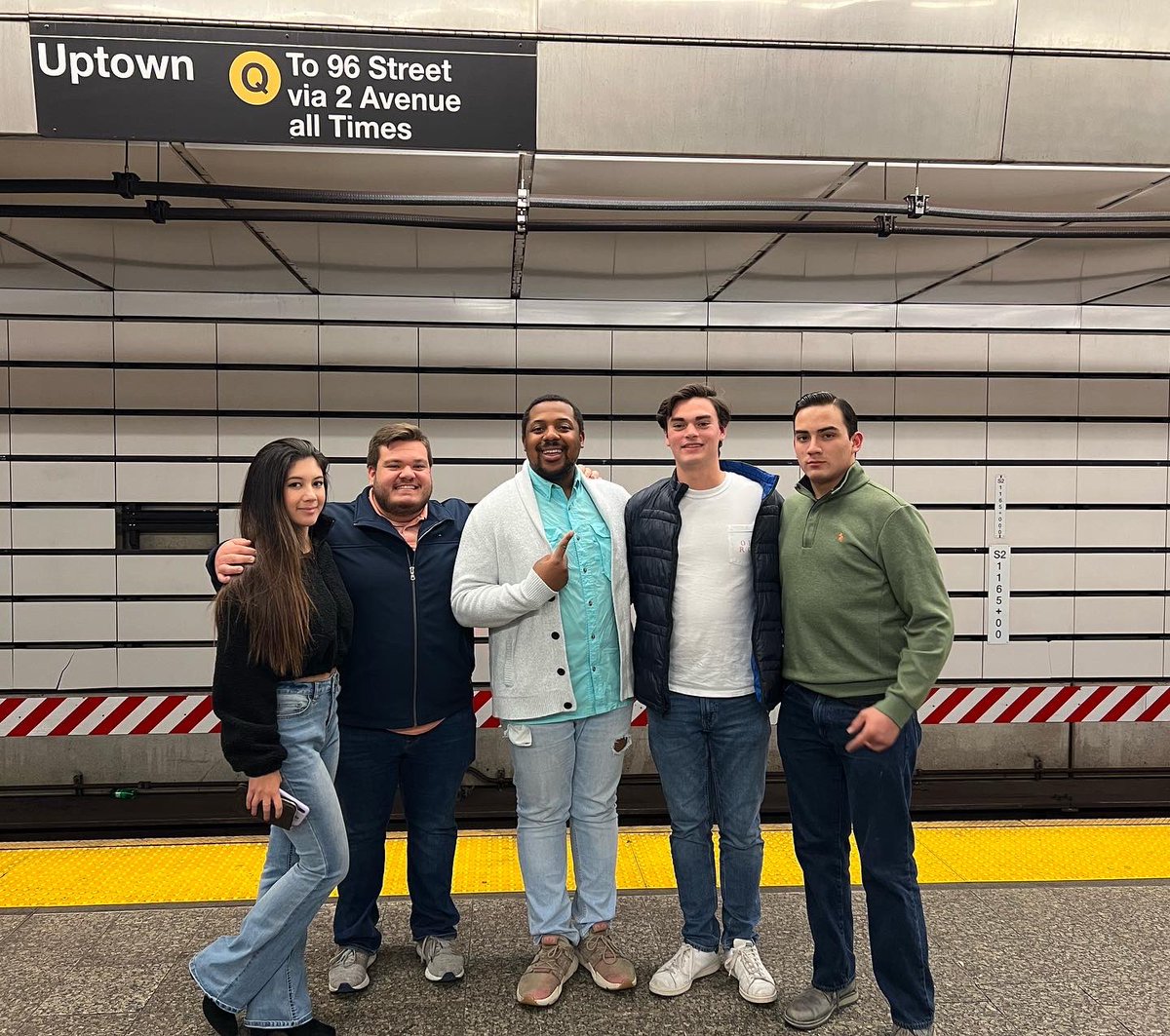 WinAmericaPAC's tweet photo. Win America making BIG moves in the BIG apple! #newyork #nyc #winamerica #votered https://t.co/9RqA2q3lcw