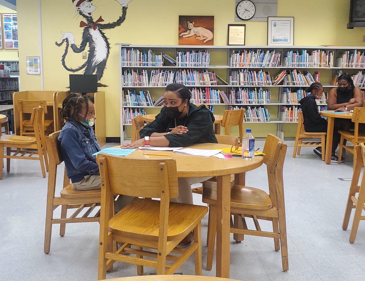 LCSjaguars's tweet image. Data Chats were a success with our 3rd, 4th, and 5th graders with the help support of our Administration and Instructional Coaches! 🎉 🎉 @MDCPSSouth @MDCPSOperations #mdcpssouth #mdcps #datachats