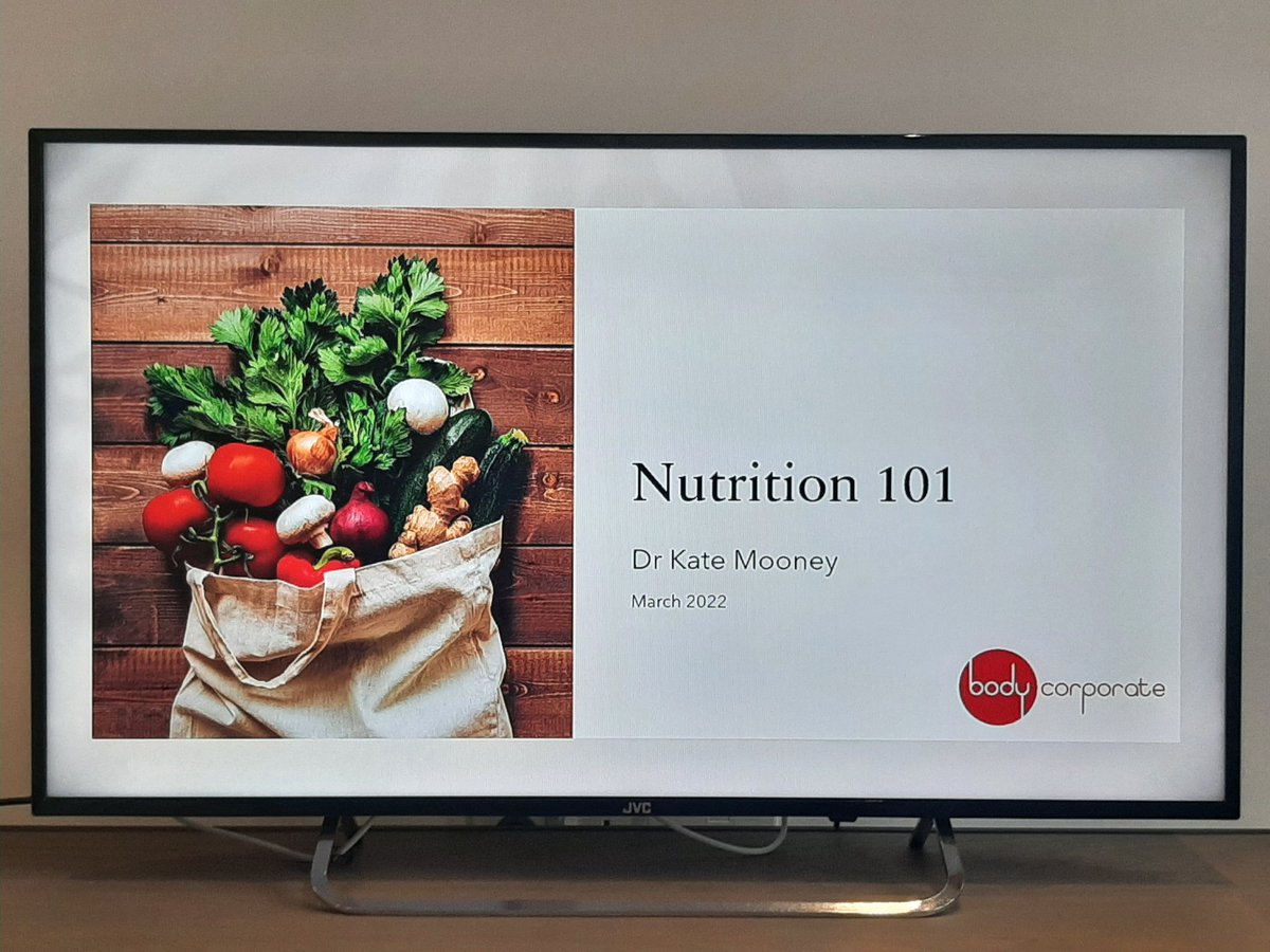 Laying some nutrition foundations in Salford tonight with <a href="/BCinspire/">Body Corporate</a> Eat the rainbow kids ! 
#healthylifestyle #HealthyEating #nutrition