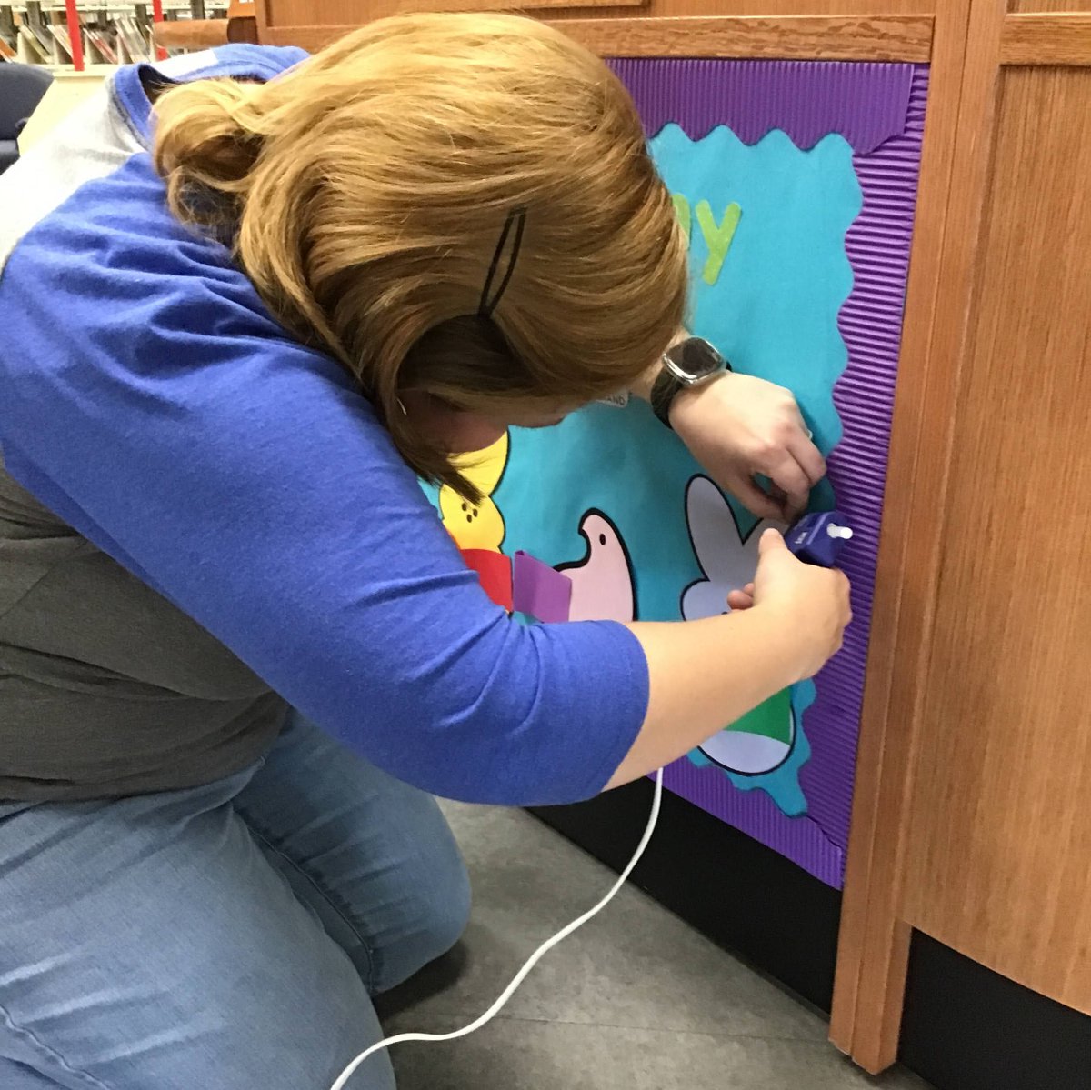 AtascocitaLib's tweet photo. Have you seen our latest book drop art? Hang out with our peeps while returning your books. 
#bookdrop #librarybookdrop #librarydisplays #harriscountypl #decoratedbookdrop #librarylife #librariesoftexas #librarydecor #librarydecorations https://t.co/SjKe3GXroi