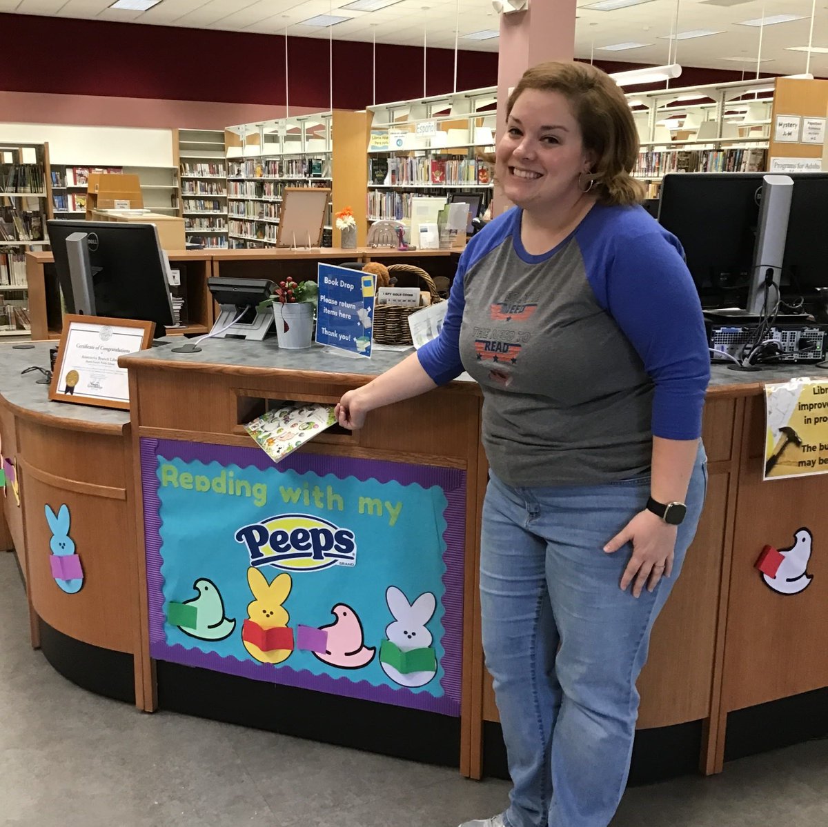 AtascocitaLib's tweet photo. Have you seen our latest book drop art? Hang out with our peeps while returning your books. 
#bookdrop #librarybookdrop #librarydisplays #harriscountypl #decoratedbookdrop #librarylife #librariesoftexas #librarydecor #librarydecorations https://t.co/SjKe3GXroi