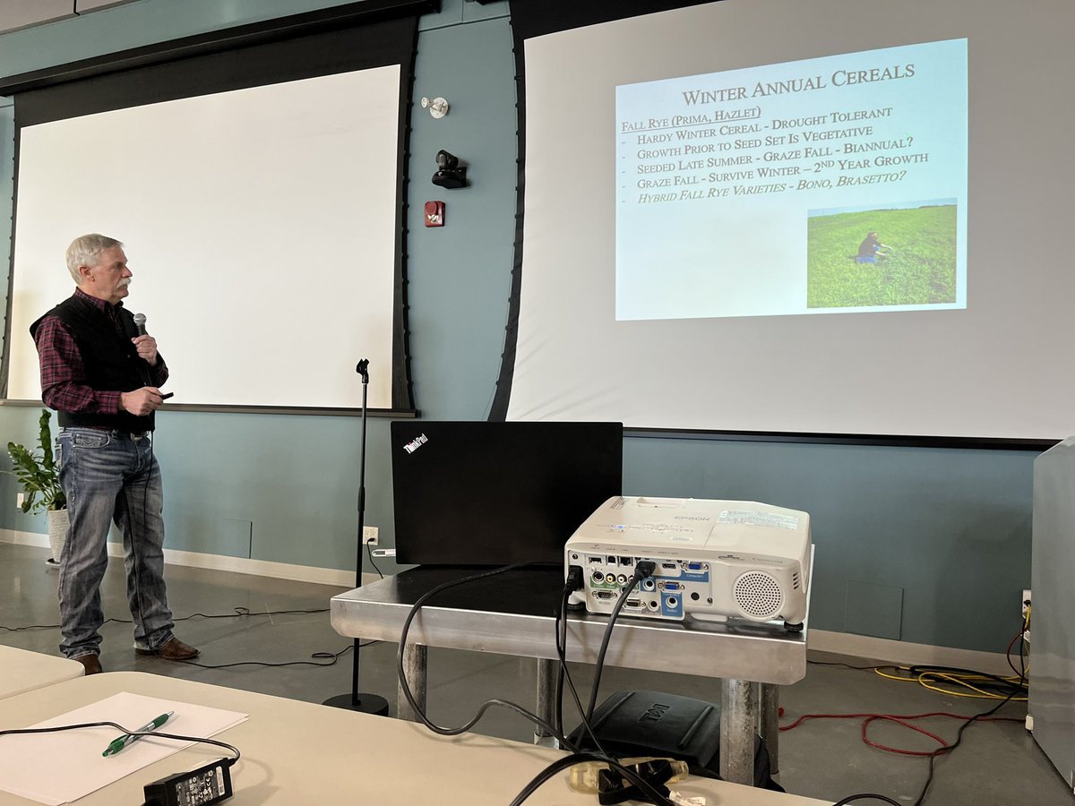farmingforward's tweet photo. We’re off and running on our second Drought workshop this week! @DrBart_Beef is kicking things off for us! #forage #drought #planahead #annuals #cownutrition https://t.co/hHee0izECN