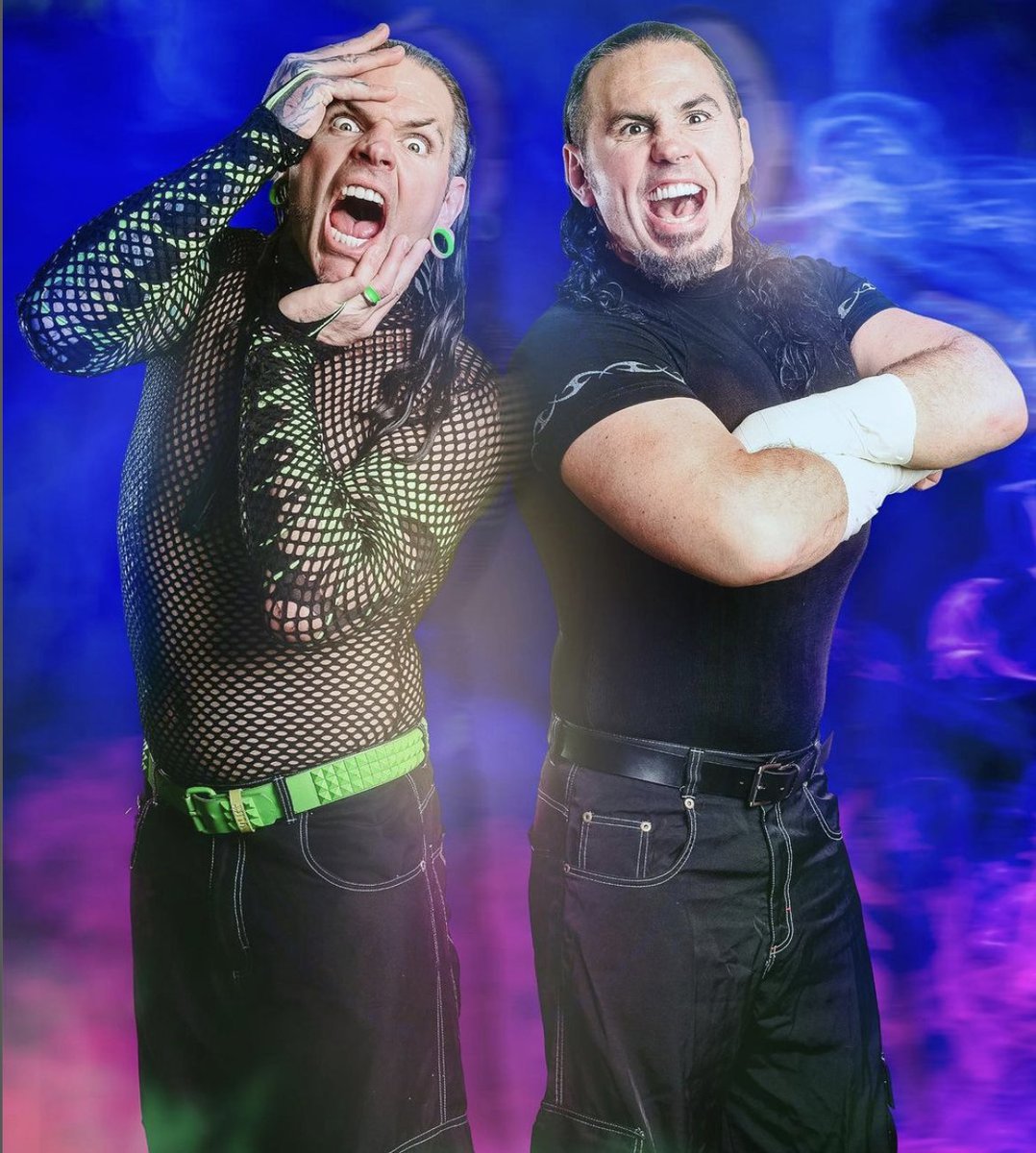 MPenaAAA's tweet photo. ¡CONFIRMADO! 

@dragonlee95 y Dralístico se enfrentarán a @MATTHARDYBRAND y @JEFFHARDYBRAND en #TriplemaniaXXX en Tijuana

18 de junio, Estadio Caliente de @Xolos 

Boletos en https://t.co/ZnSki1WUdr https://t.co/CAJlLzDduX