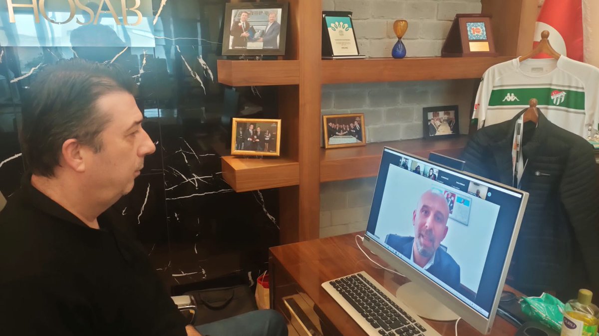 Okulumuz Teknik  Müdür Yardımcısı Sayın Rafet ARSLAN ve HOSAB Yönetim Kurulu Başkanı Sayın Ömer Faruk KORUN' ün katılımlarıyla Mesleki Eğitim Merkezi Uygulamaları toplantısını gerçekleştirdik.
@serkangur_ist <a href="/RafetARSLAN_16/">Rafet ARSLAN</a> @SelamiAHN5 <a href="/hosabbursa/">Hasanağa OSB</a> <a href="/farukkorun68/">omer faruk korun</a> <a href="/niluferilcemem/">Nilüfer İlçe MEM</a>