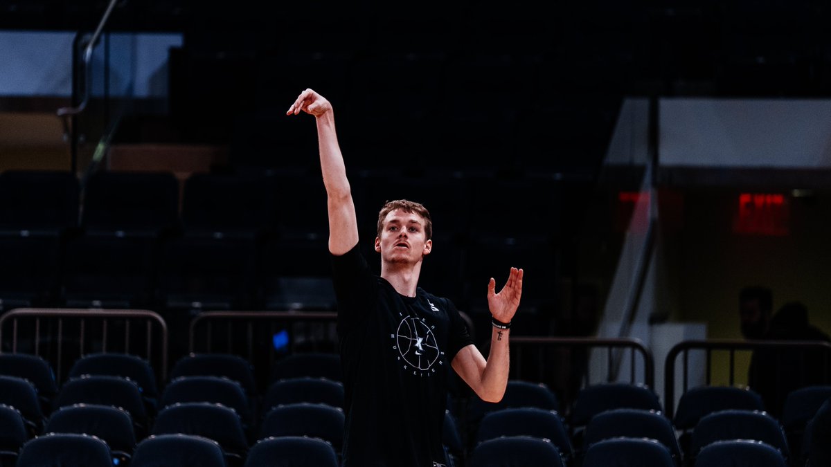 XavierMBB's tweet photo. Shootaround ✅

#LetsGoX https://t.co/zOjanSy16p