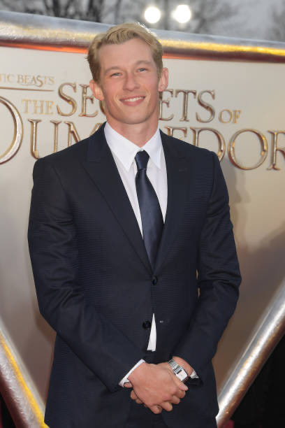 BeastsMovieFR's tweet photo. Callum Turner at the #FantasticBeasts      #SecretsofDumbledore  World Premiere in London https://t.co/vkFCLRMIl0