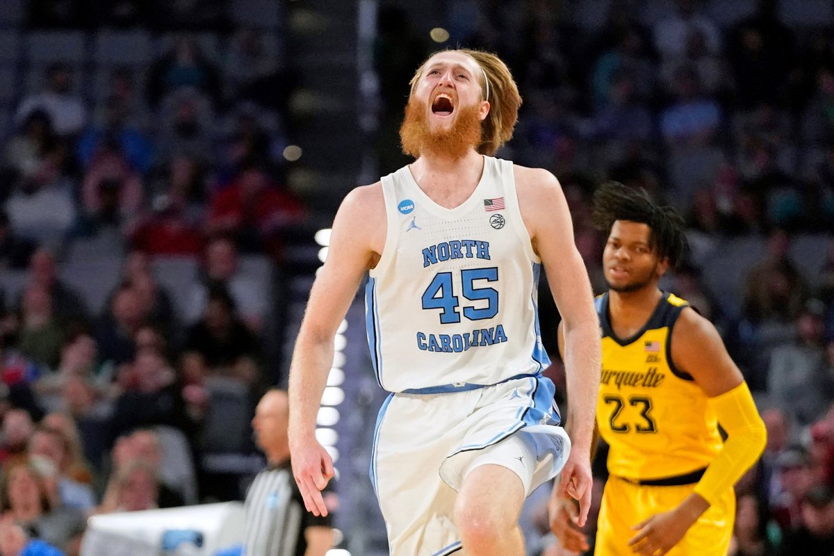 who is the favorite to win the ncaa tournament who is the favorite to win the ncaa tournament