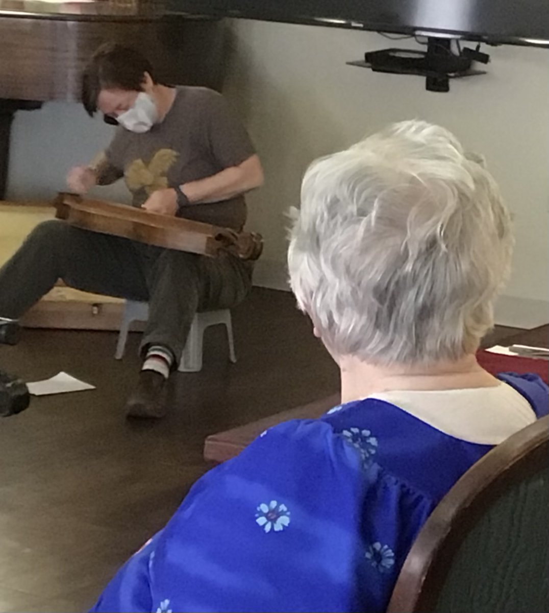Allison Eaton played her #dulcimer for residents of the Renaissance #AssistedLiving. Allison has been playing for more than 40 years, She played popular songs, taught residents about the instrument and told stories about her many years of playing. bit.ly/3LpSNEq #music