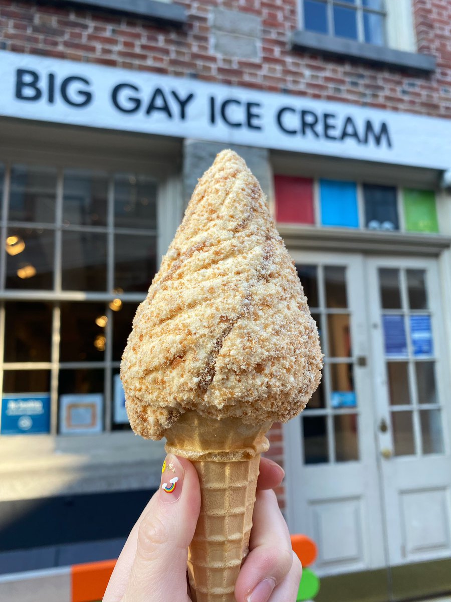 biggayicecream's tweet photo. It may be a chilly one, but that just means you can really take your time eating your ice cream!🍦+❄️=🤍

#biggayicecreamsignaturecone #dorothy #softserve https://t.co/saWL4IZRdK