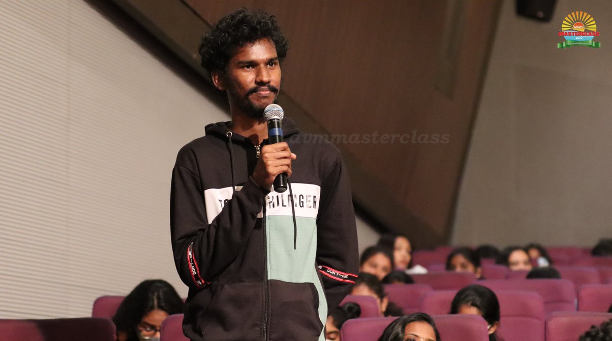 avmmasterclass's tweet photo. 🐅ON-STAGE STORIES🐅 
Day 1
 
Subbiah Nallamuthu's "Machli" was the first time a tiger's natural death had been documented. Machli, a Royal Bengal tiger, is the subject of the film. The audience was in awe of Subbiah sir's commitment and meticulousness

#avmmasterclass2022 https://t.co/91JQUhJ3E3