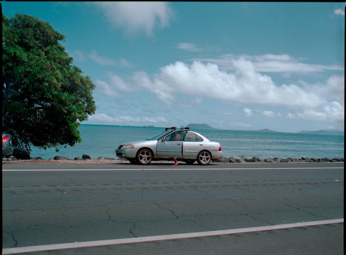 Hawaii on film. #120film 
Shot by me 

I literally had the best time &amp; took some of my best pictures on this trip. The vibes and the culture were unmatched!