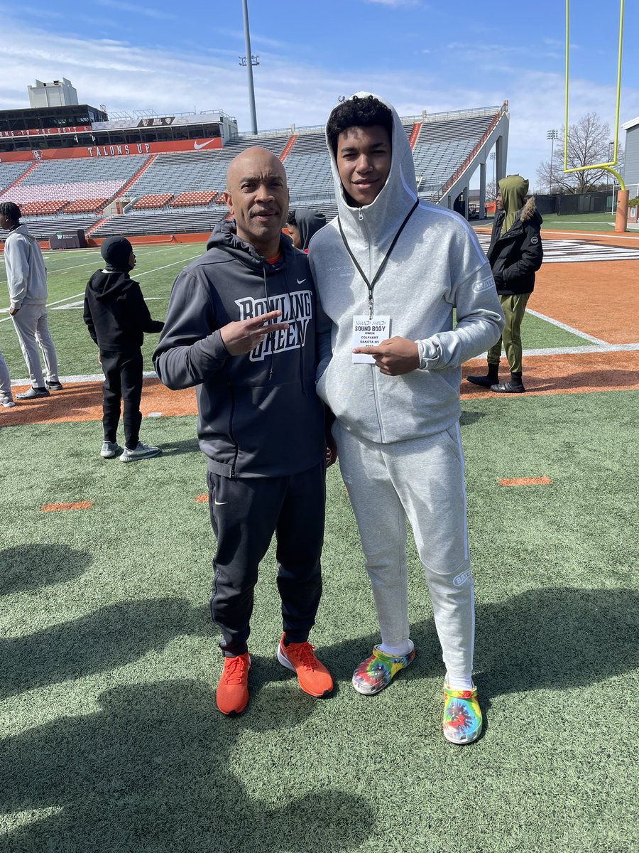 owencolpaert's tweet photo. Beyond GRATEFUL to receive an offer from The University of Bowling Green @CoachLoefflerBG @ErikCampbell @CoachGregNosal #SMSBTakeover https://t.co/IcW2hr1Q7y