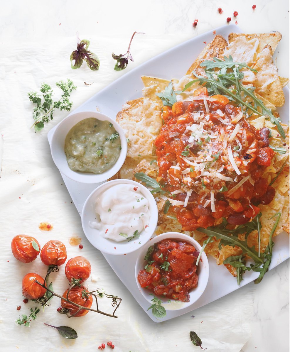 We’re getting hungry just thinking about these nachos 🤤

Topped with homemade chilli and cheddar cheese, served with sour cream, salsa and guacamole. 😍

Stop by and grab a bite.. 😋 #newmenu #taunton