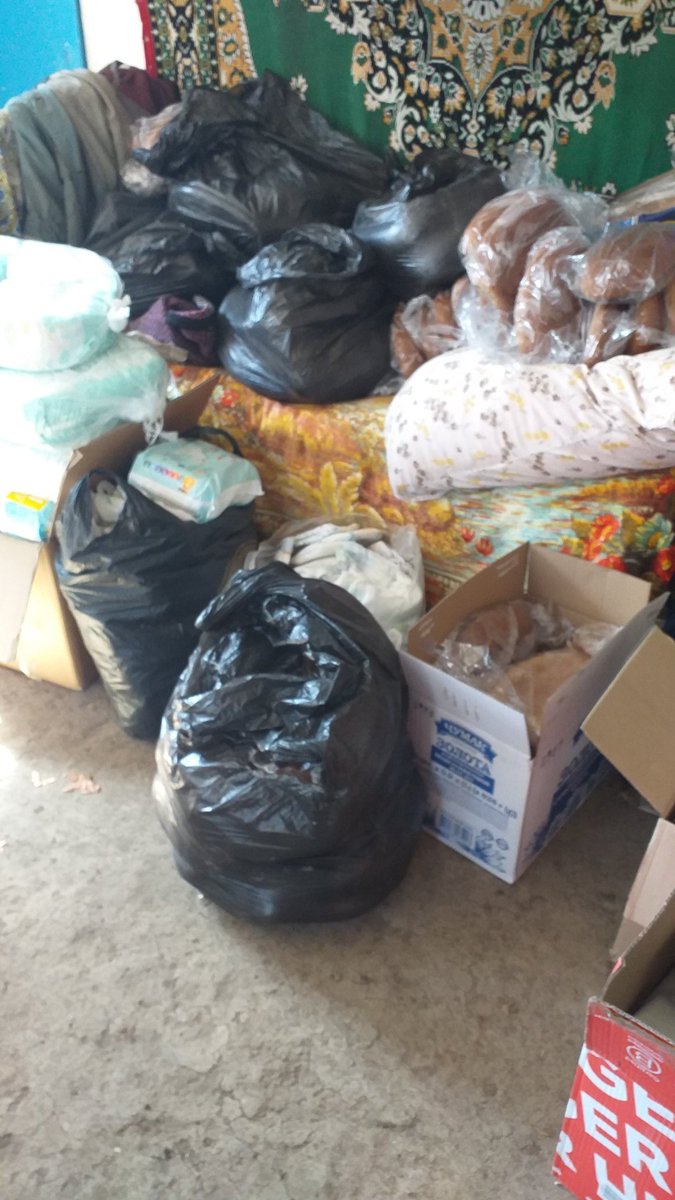 ArthurChemov's tweet photo. Gm, friends! We work for the benefit of the people.🇺🇦❤
 Today we decided to help one Kharkiv village. The villagers complained that they were not getting enough humanitarian aid and we took the initiative.✌

#Kharkiv #StandWithUkraine #Ukraine #SlavaUkraini #RussiaUkraineWar https://t.co/RuZmrr6eMJ