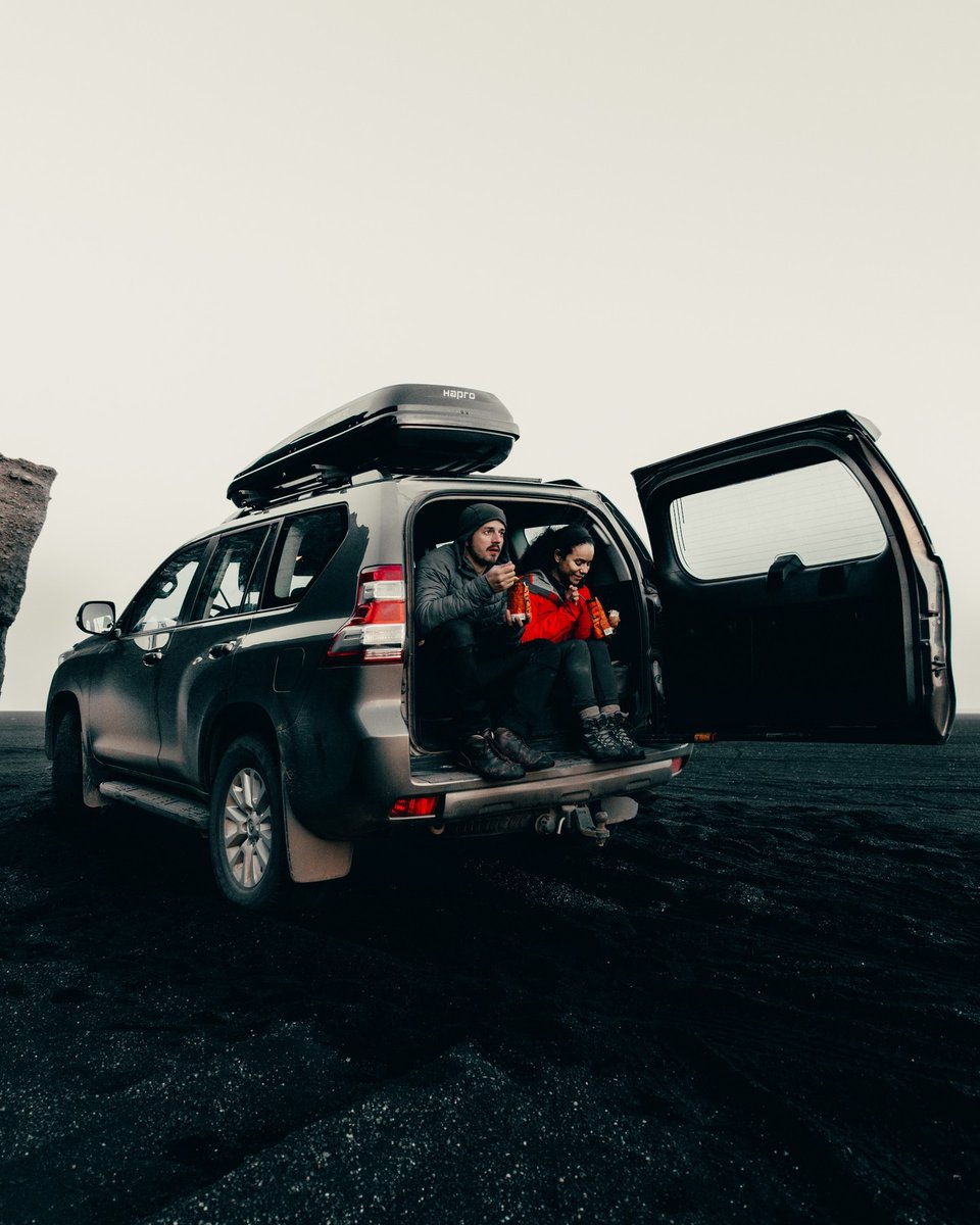 SailingUma's tweet photo. Best restaurant in Iceland. ⁠
⁠
#sailinguma #realturmat #realfieldmeal #iceland #sunset #roadtrip https://t.co/m0n427EuaR
