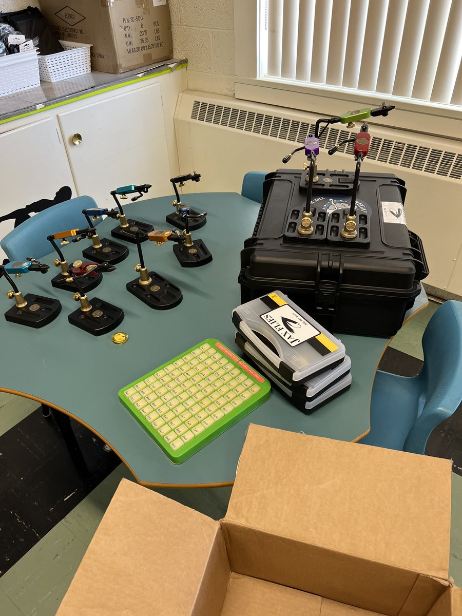 MichaelOToole71's tweet photo. Also worked with Mr. Boudreau’s Grade 4 FI class at LBS as they began their Salmon Fly Tying Project. They will learn all the steps for fly tying &amp; the importance of the Atlantic Salmon to our region. @asdnnb @PortofBelledune https://t.co/FFCbXtltXw