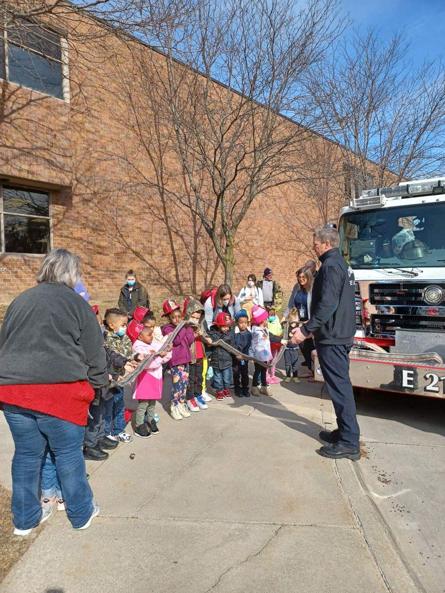 OmahaFireDept's tweet photo. We had such a wonderful time visiting the Pre-K kiddos at @OPS_Skinner yesterday! Click here to request an Omaha Fire Public Education visit for your school or organization: https://t.co/X6yvFyJzUo
#OFDCares #FirePrevention #FireSafety #PublicEducation https://t.co/FnXI1SHWIp