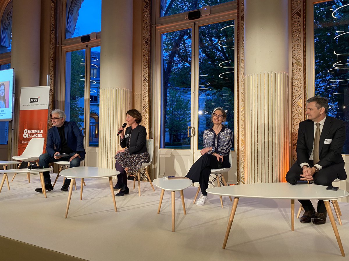 #acsel un top panel avec <a href="/GroupeLaPoste/">La Poste Groupe</a> <a href="/CreditMutuel/">Crédit Mutuel</a> <a href="/CreditAgricole/">Crédit Agricole</a> et tjs notre président <a href="/LNizri/">Laurent Nizri</a>