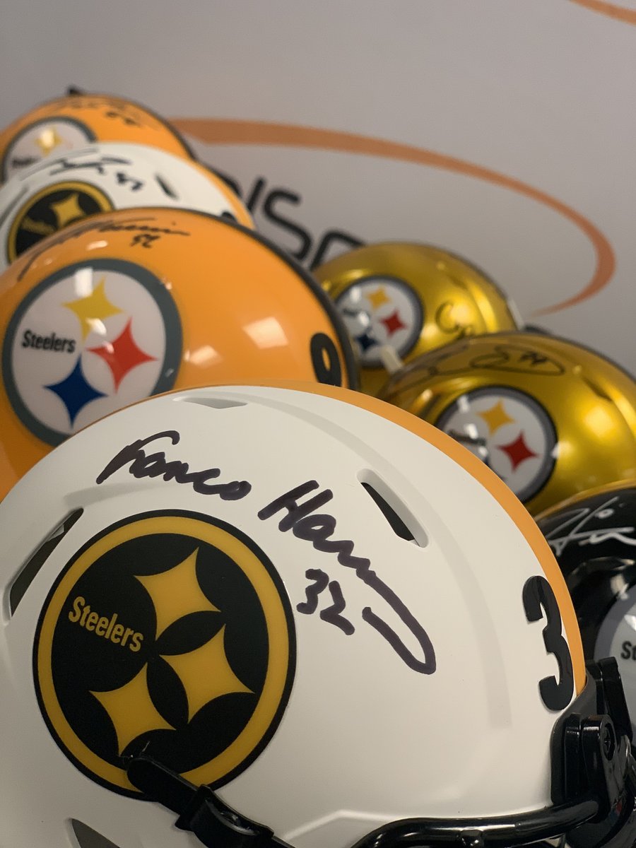 TotalSportsEnt's tweet photo. Let's do a mini helmet draft today at 11:00 AM ET 👀

Who's in? 🤔 https://t.co/qcjebbyNVl