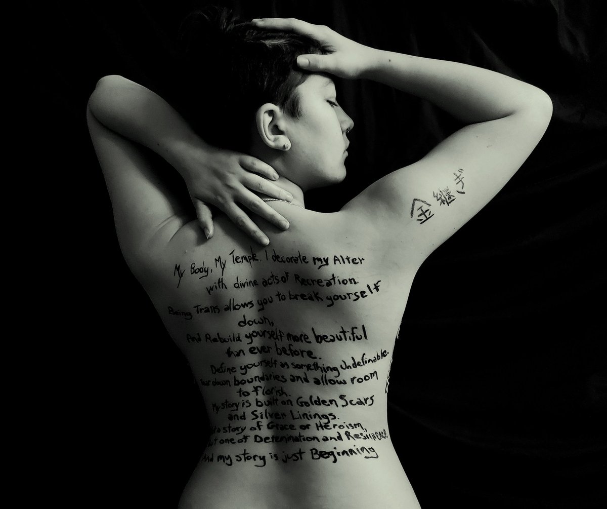 TeamHashtagGish's tweet photo. #BookBash #Item80
The Illustrated Man’s got nothing on you: Using skin-safe markers, tattoo the story of the highlights of your life all over yourself so we can read you like a book.
Done by Marie https://t.co/NUPyGagenA