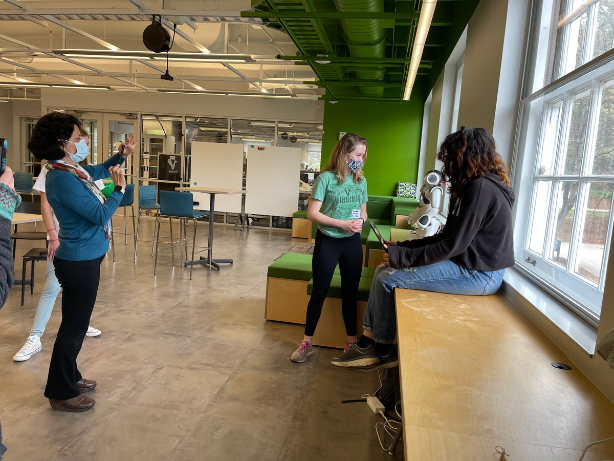 HAI_Lab_UVA's tweet photo. @Sudhir__Shenoy presenting an interactive demo of his adaptive humanoid robots for pain management to an audience of middle schoolers organized by @swe_at_uva

https://t.co/ND4IauYRBb

@afsanehdoryab @UVALinkLab @uvaece
#WomenInSTEM https://t.co/fGW4vGX0Pj