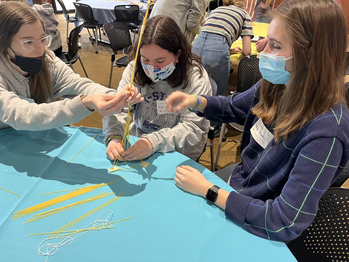 MrsQuenette's tweet photo. Team building with JCCC &amp; ESU at the “Buzz into Teaching” conference! @TTC_ESU https://t.co/xOeU7Bck2B