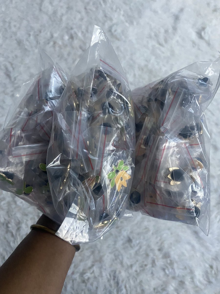 victory_jump's tweet photo. THEY’RE HERE!! https://t.co/7E2Dpj3F5Z