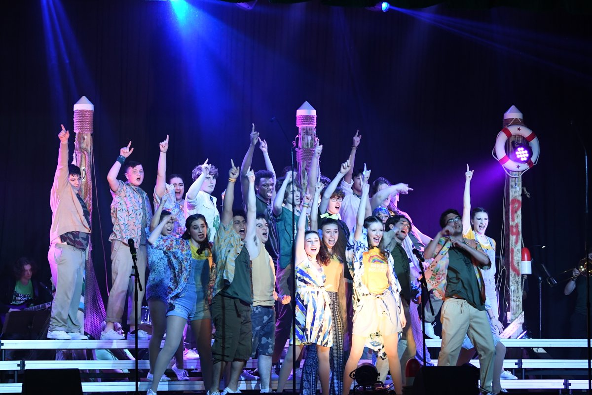 BHendrickenArts's tweet photo. After a successful Rumble, "Paramount" has its final competition this Saturday at @WHS_ShowChoirs! These pogues take the stage for the final time at 10am. 

Get your tickets: https://t.co/HFjsnepxw9 https://t.co/kKLvlcHolk