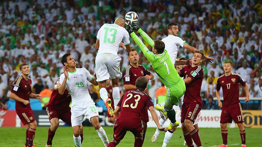 DZfoot's tweet photo. Écrire l’histoire une cinquième fois 🤲🇩🇿

#RoadToQatar2022 🇩🇿🇨🇲 https://t.co/w9Ss1h21yL