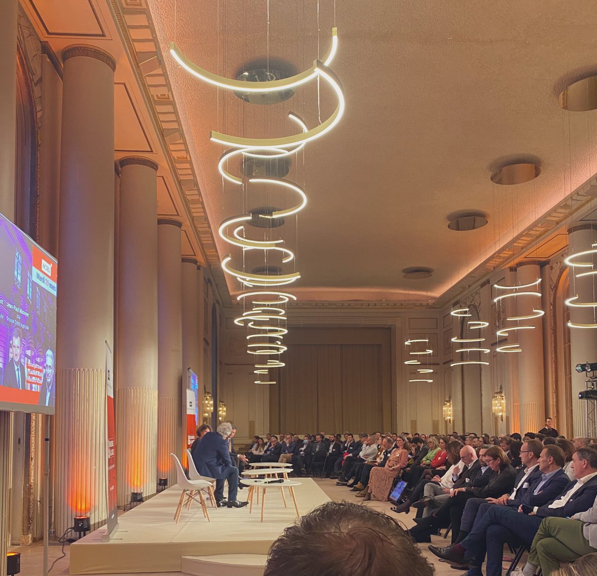 Première table ronde de la grande soirée organisée par l’<a href="/AcselDigital/">Acsel</a> 
Muriel Barnéoud, Hélène Bernicot et Jean-Paul Mazoyer sont au rendez-vous 🗣
Ravie de pouvoir participer à cette soirée en tant que consultante junior ! #mbadmb