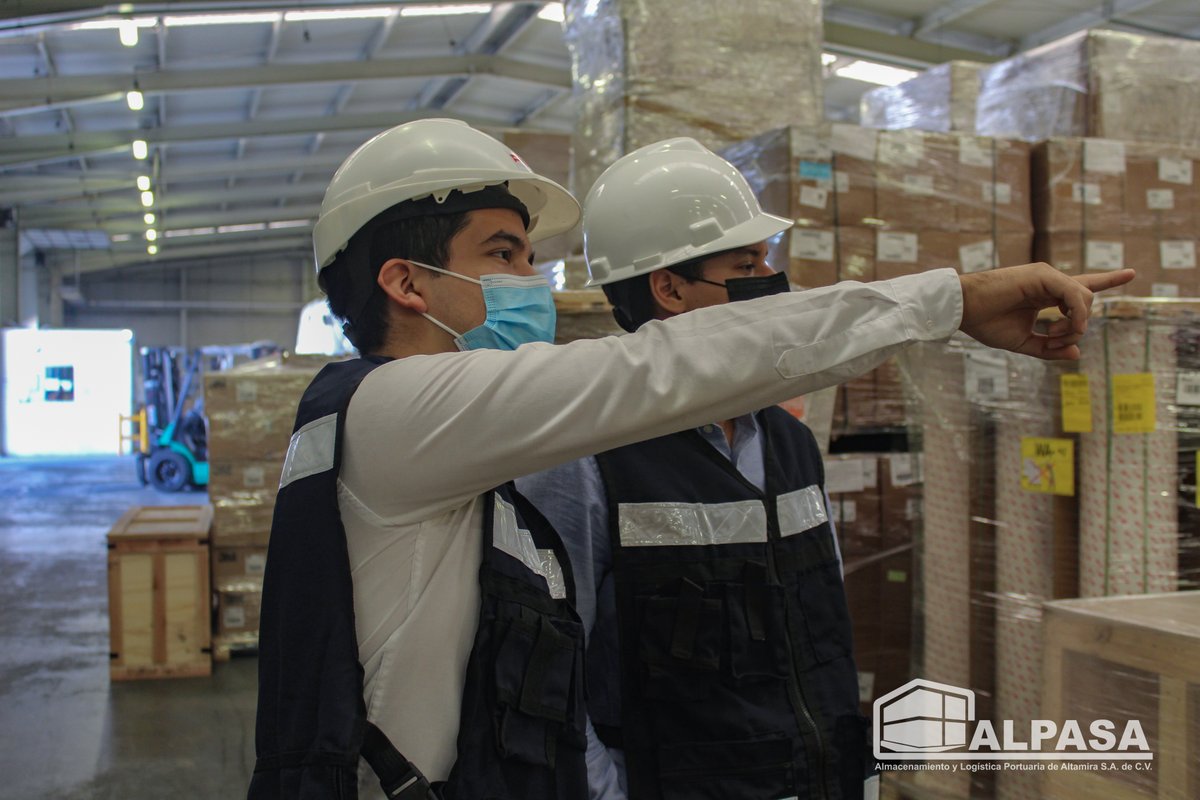 AlpasaOficial's tweet photo. En ALPASA nuestros colaboradores son nuestros mejores aliados para cumplir de manera eficiente y optimizada con cada uno de los procesos dentro de la compañía.
#alpasamx #LogisticaConEntrega #GrupoDPH https://t.co/Jb1b6Xeb0Z