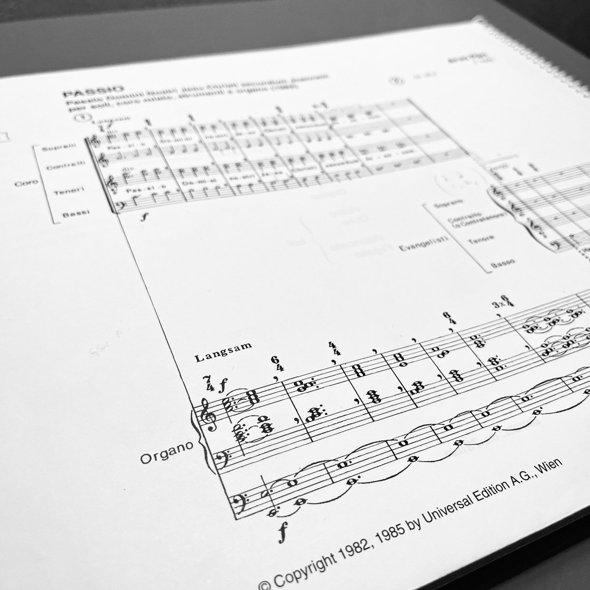 TheGesualdoSix's tweet photo. The opening chords of Arvo Pärt’s Passio, composed in 1982 in his original tintinnabuli style. 🔔 

This weekend, you can hear us sing this piece not once, but twice! First in Cambridge @TrinCollCam, and then @Ely_Cathedral.

🎟 https://t.co/Csshdr0Z2y https://t.co/AWQicZMSVp