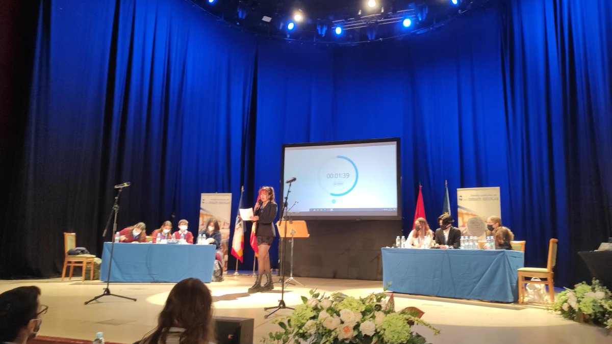 Hoy es un día muy especial en el <a href="/IES_CarmenConde/">IES Carmen Conde</a>  1 de nuestros 3 equipos participantes ha ganado el torneo de debate del <a href="/Ayto_Las_Rozas/">Ayuntamiento de Las Rozas</a>. Orgullosísimas de los 13 alumnos participantes y de sus profesoras que los han acompañado y formado. @pbejtor <a href="/CharoTorcal/">CHARO TORCAL</a>  <a href="/marisafiba/">Marisa Fidalgo</a>