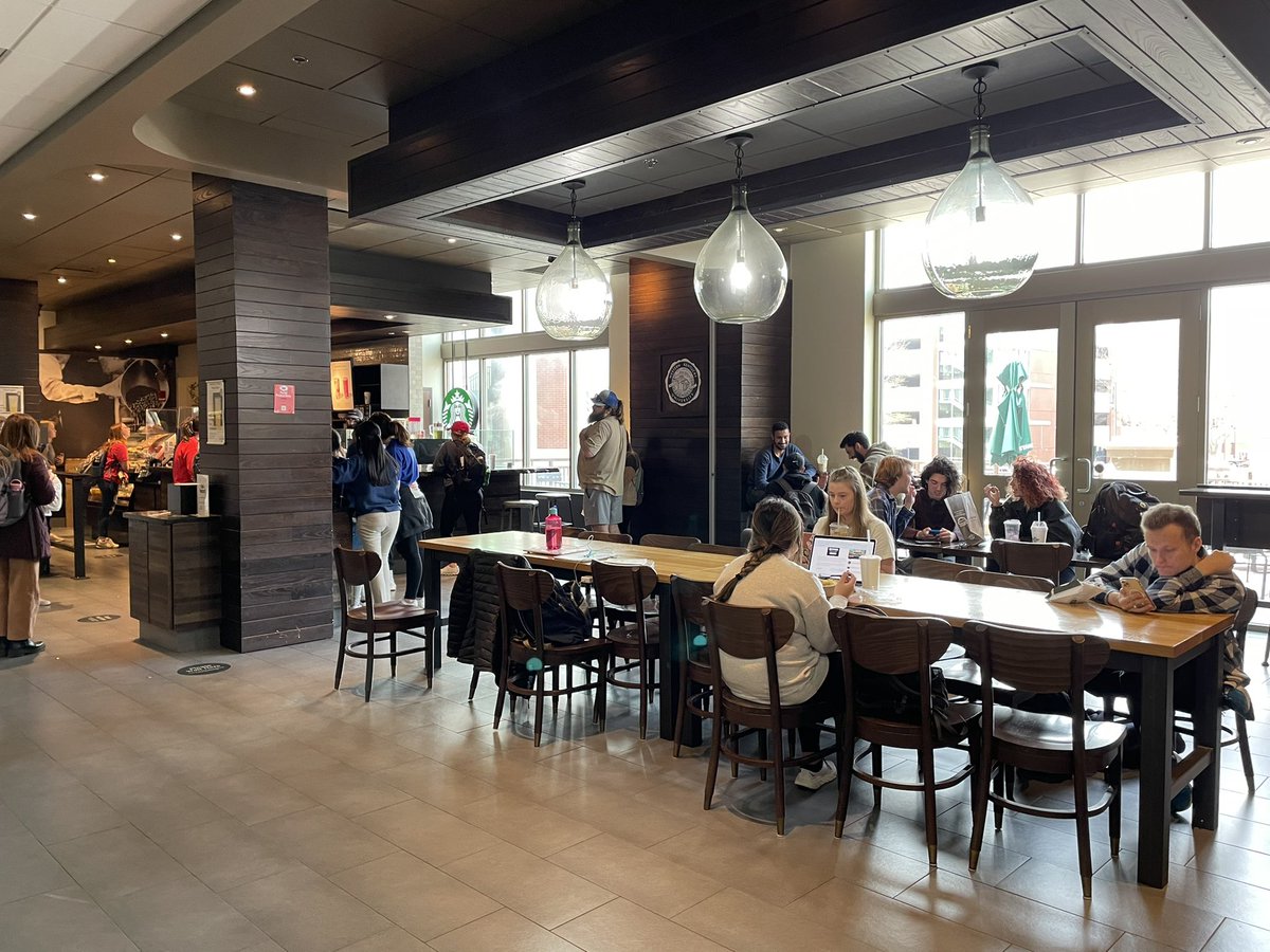 abbcheer's tweet image. Best hangout spot on campus: Starbucks. What’s your favorite WKU hangout spot? #gotops #wkuhangout #smmwku @hopewells75 @jonath4n_jordan @jamalec21 @MJ020703