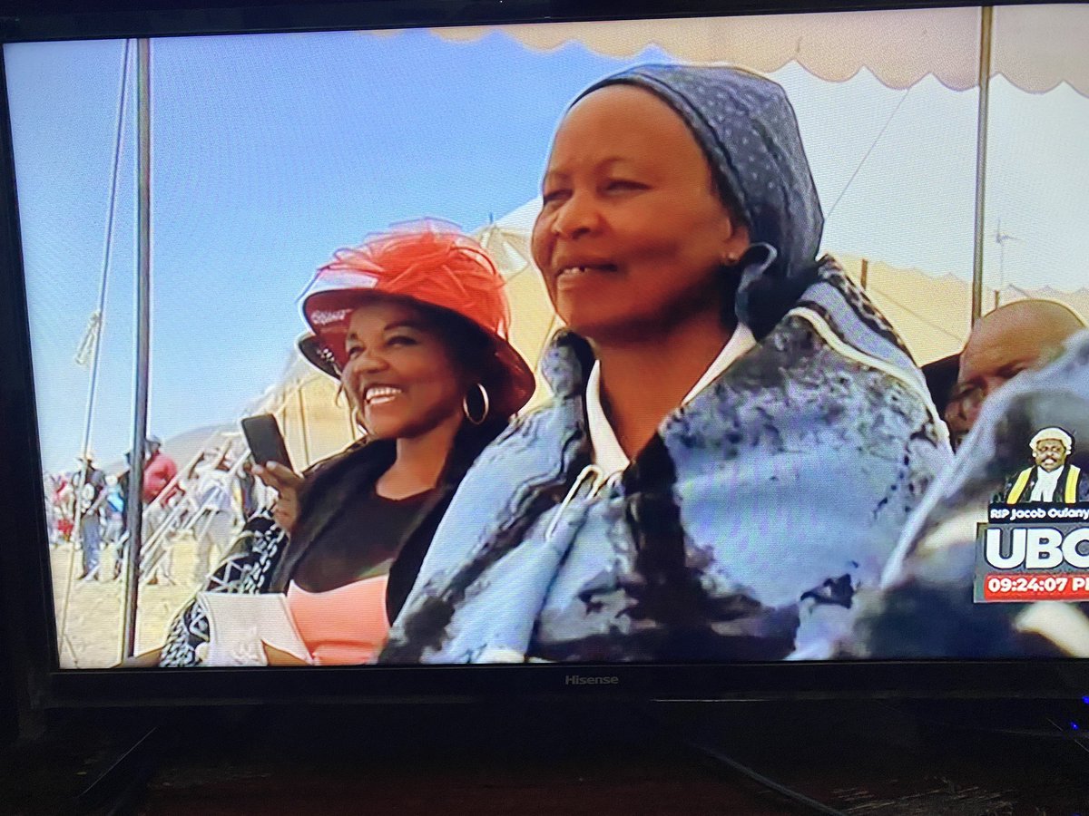 AnitaKomukama's tweet photo. Learning about the Basotho culture (Lesotho &amp; SA) &amp; especially their famed “Basotho Blanket” that embodies different rites among the people. It’s a pride and heritage thing!
Designers world over have been inspired and Black Panther featured them

#NW @ubctvuganda #AfricanFaces https://t.co/HJ7eAZcIlq