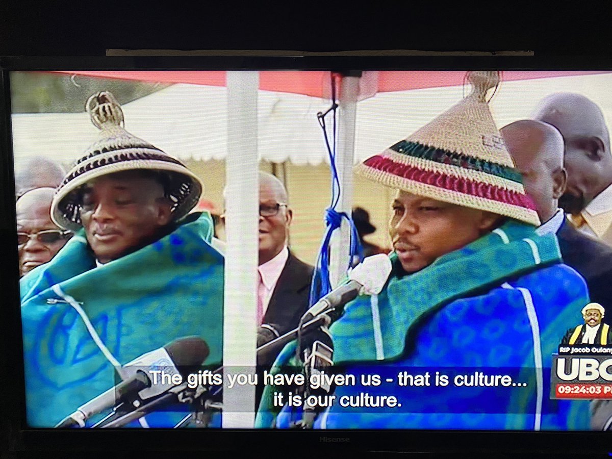 AnitaKomukama's tweet photo. Learning about the Basotho culture (Lesotho &amp; SA) &amp; especially their famed “Basotho Blanket” that embodies different rites among the people. It’s a pride and heritage thing!
Designers world over have been inspired and Black Panther featured them

#NW @ubctvuganda #AfricanFaces https://t.co/HJ7eAZcIlq